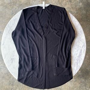 Fornia Women’s Lightweight Black Cardigan Size Medium